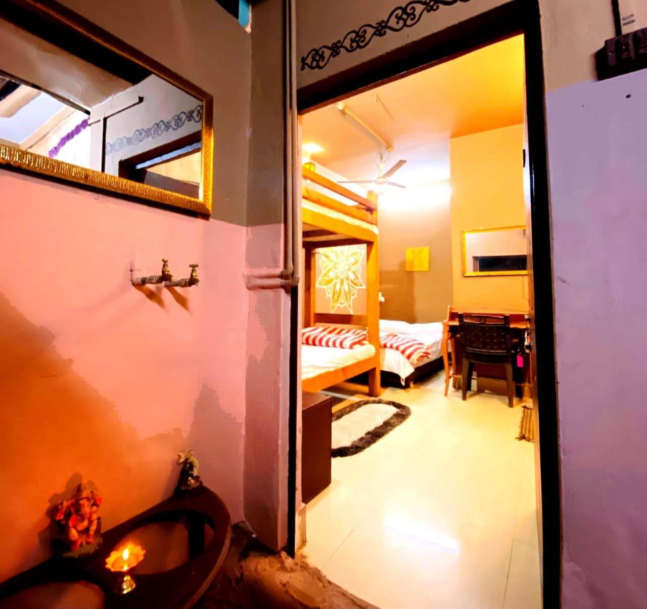 Stay Inn Heritage Варанаси Экстерьер фото
