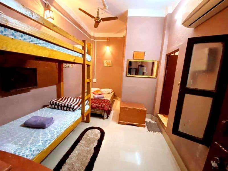 Stay Inn Heritage Варанаси Экстерьер фото